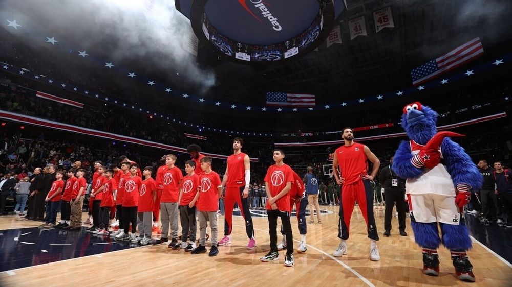 Барселона OUT, Дэни IN: израильтянин, превративший поездки NBA в бизнес