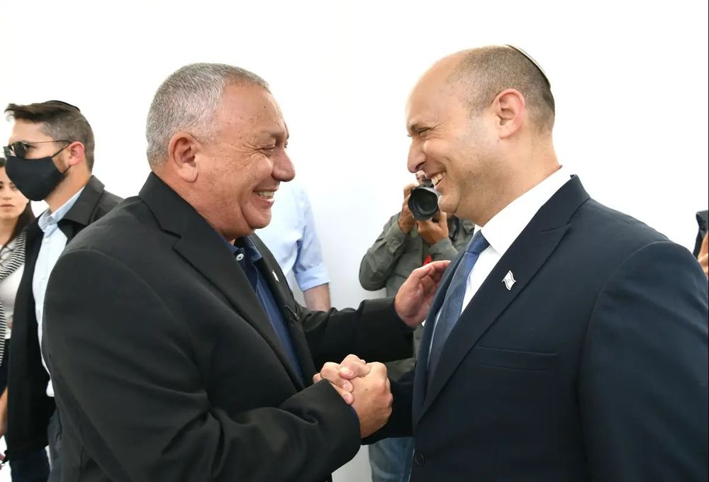 И борются за посты премьер-министра. Скрытая борьба в блоке перемен